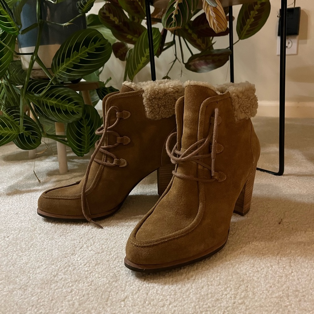 Ugg boots size 10